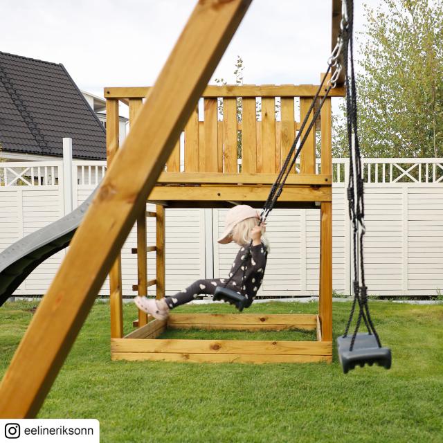 PLUS Play Spielturm inkl. Schaukelanbau, grauschwarz Rutsche und grauschwarze Schaukelsitze