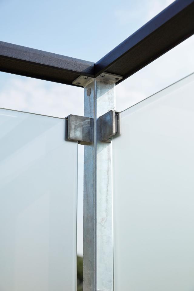 Handlauf für Stahlpfosten in Mahagoni - 199 cm - Schwarz RAL 9005