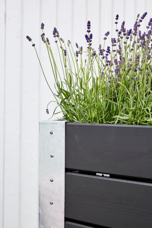 Cubic blomsterkasse m/hjul - 120×50×95 cm - sort
