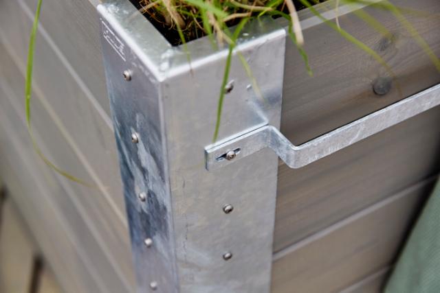 Cubic Blomsterkasse m/hjul - 120×95 cm - Gråbrun