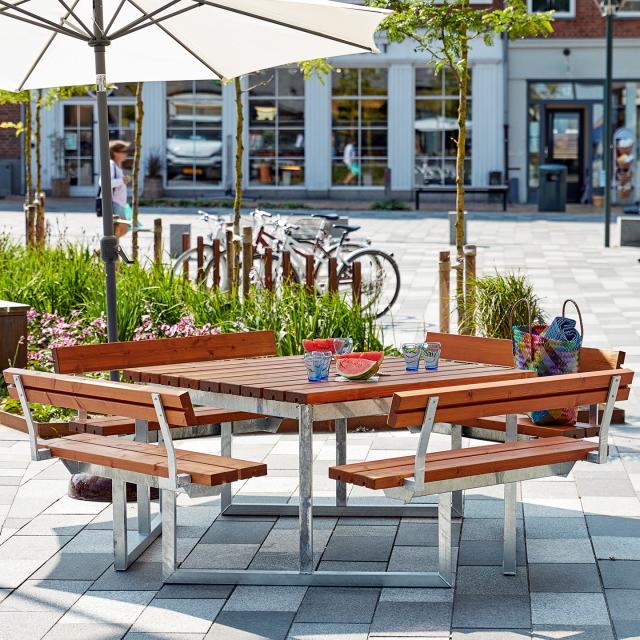 Twist Bord/Bænkesæt m/4 ryglæn - 227 cm - Grundmalet Teak