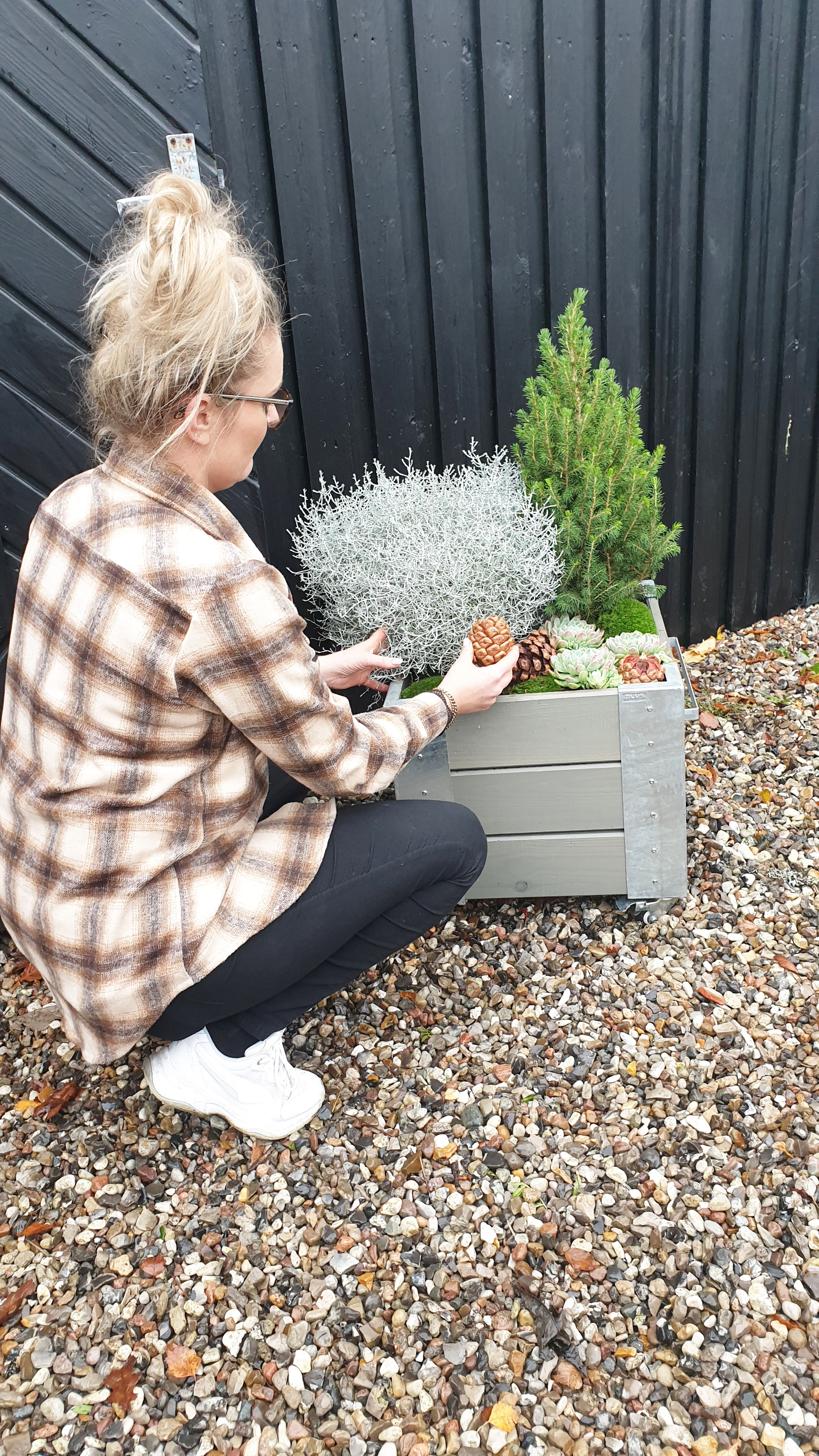 PLUS Plantekasse på ben