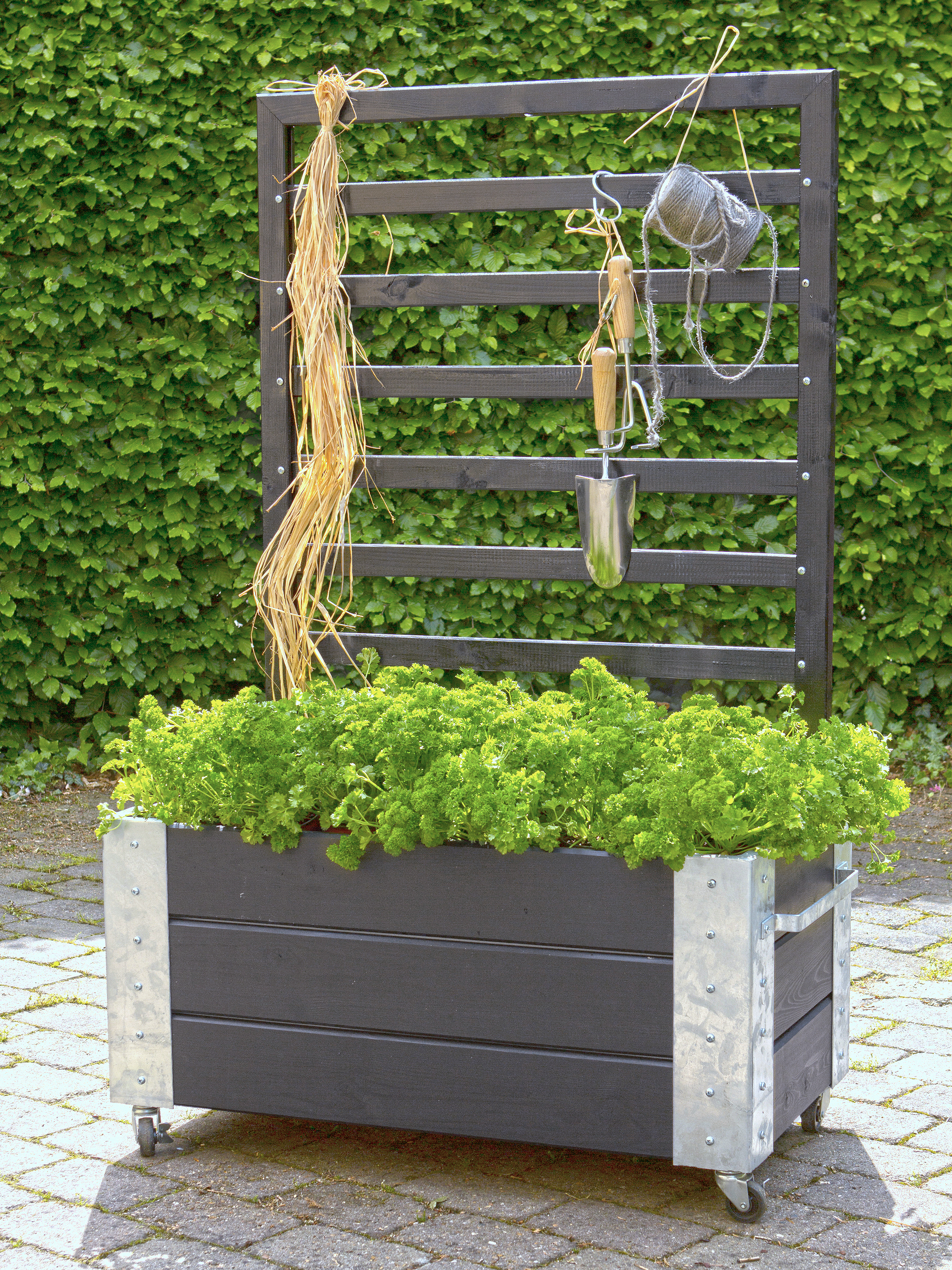 Cubic Blomsterkasse m/espalier og hjul - 130 cm - Sort