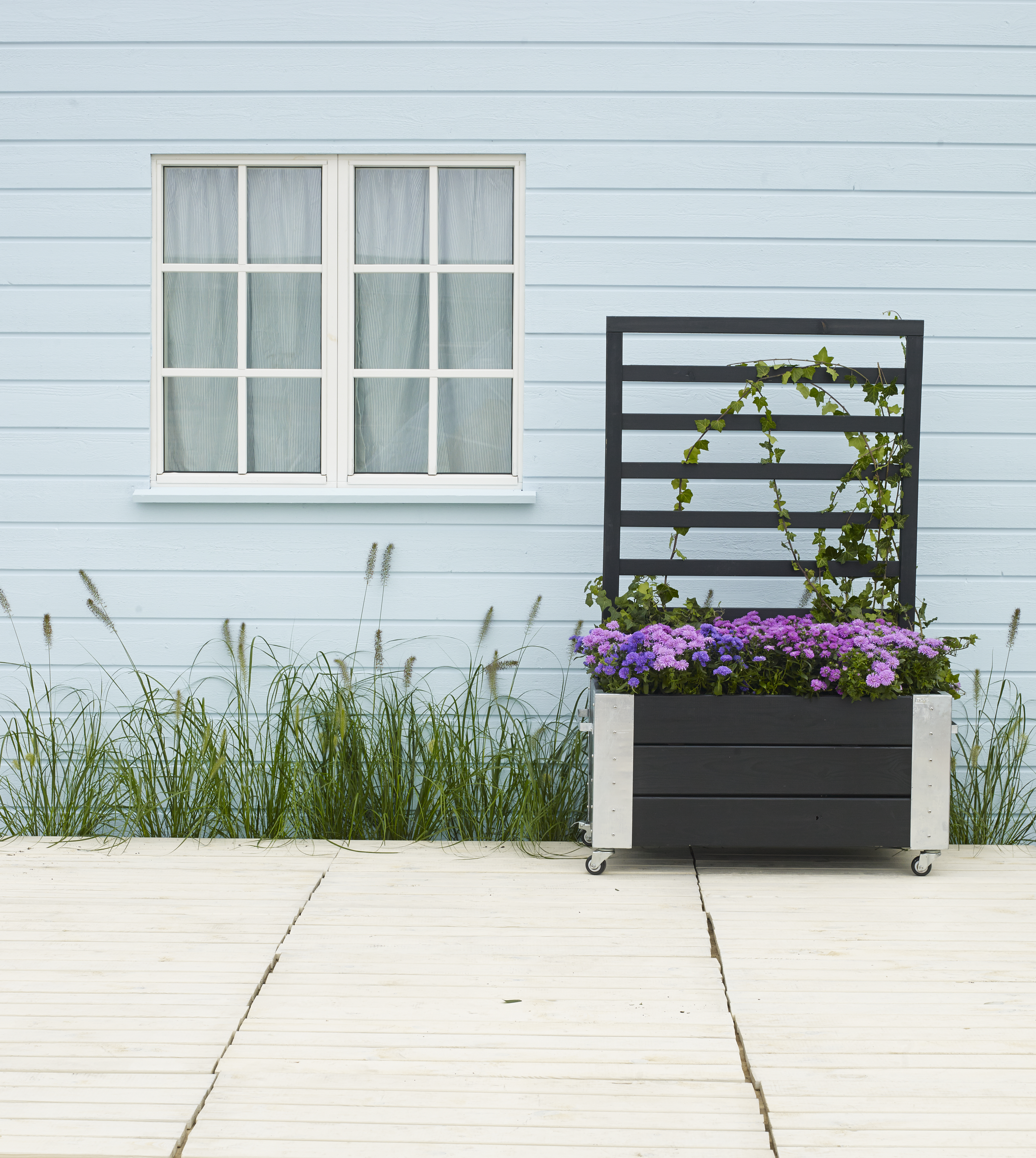 Cubic Blomsterkasse m/espalier og hjul - 130 cm - Sort