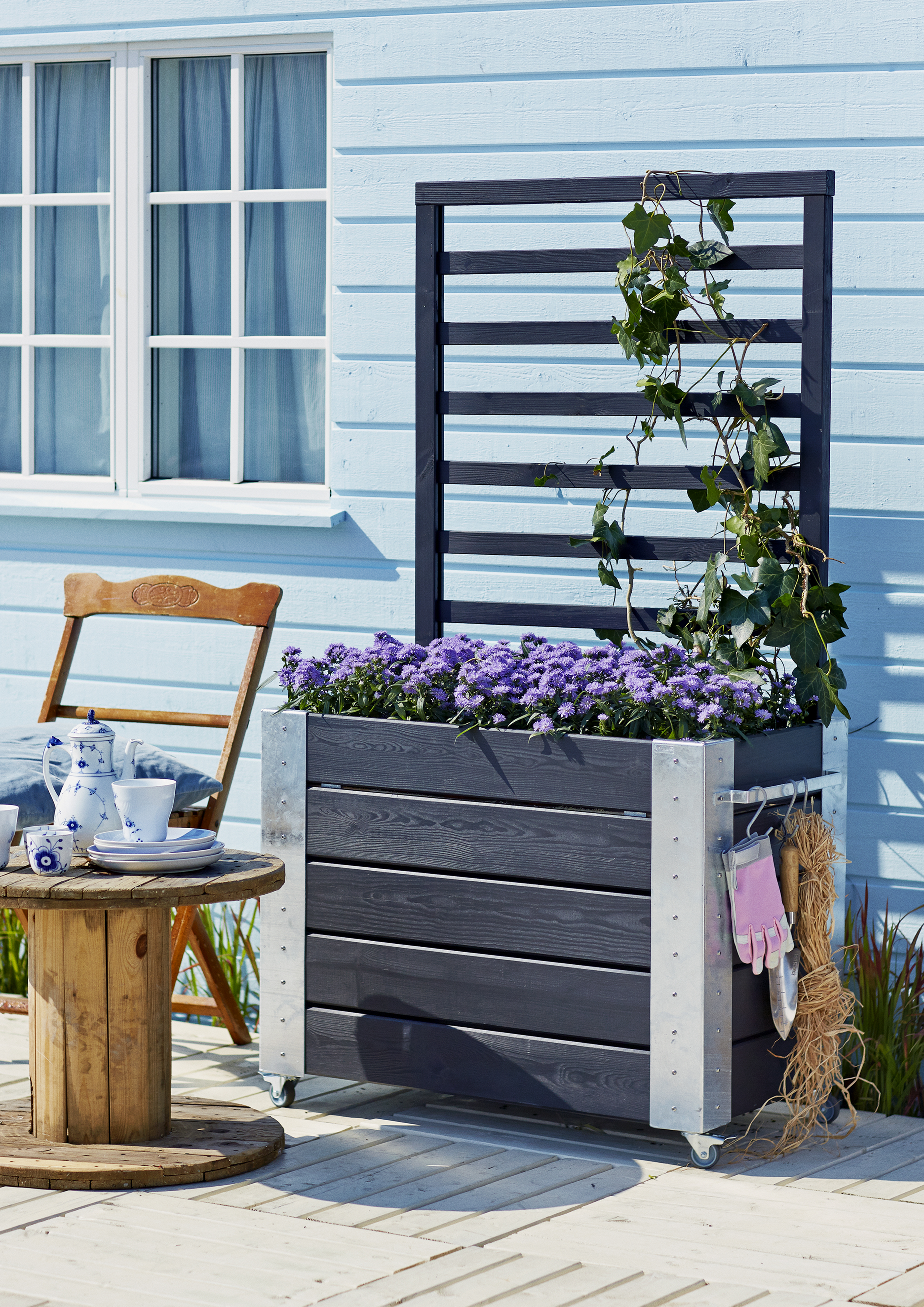 Cubic Blomsterkasse m/espalier og hjul - 155 cm - Sort