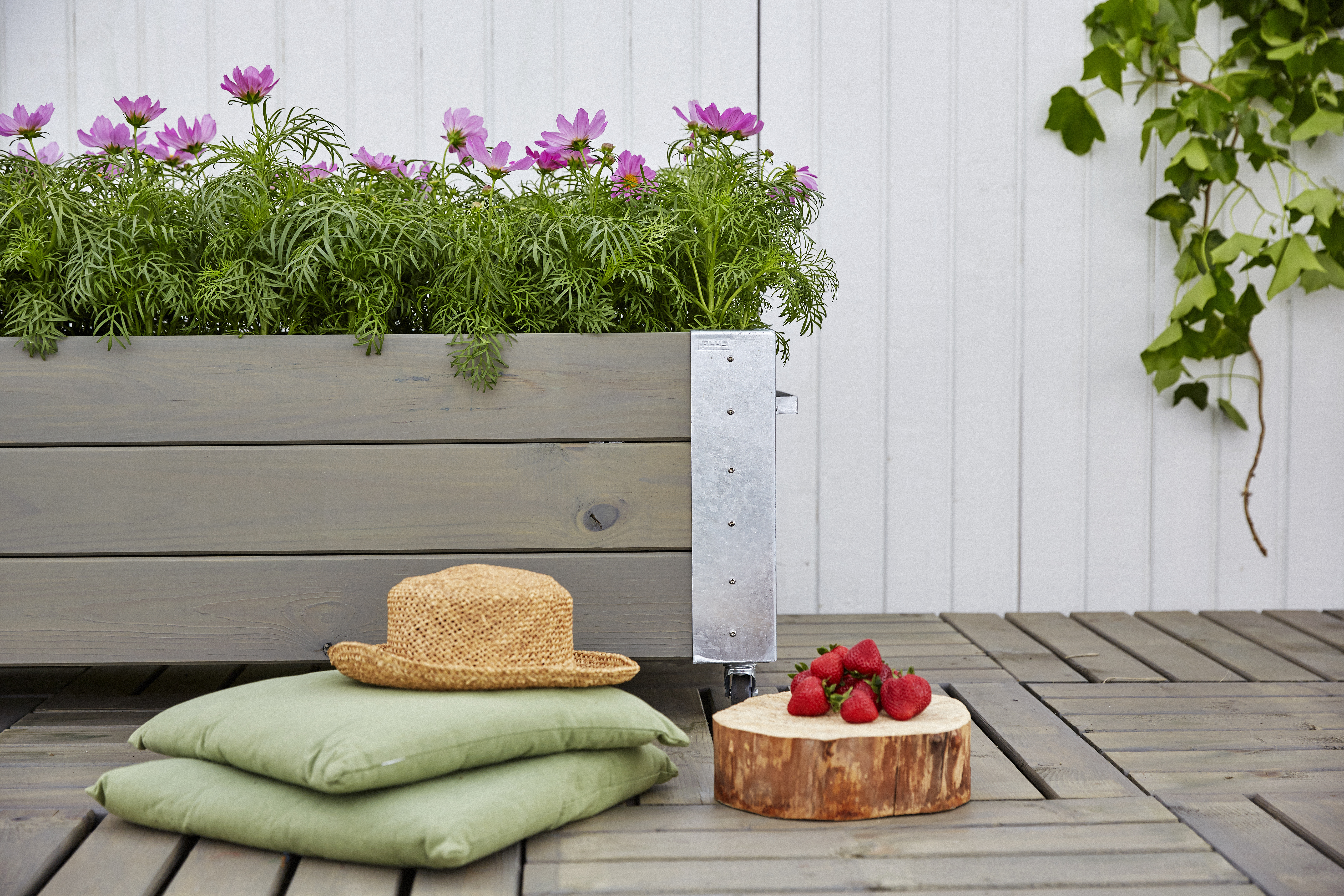 Cubic Blomsterkasse m/hjul - 120×45 cm - Gråbrun
