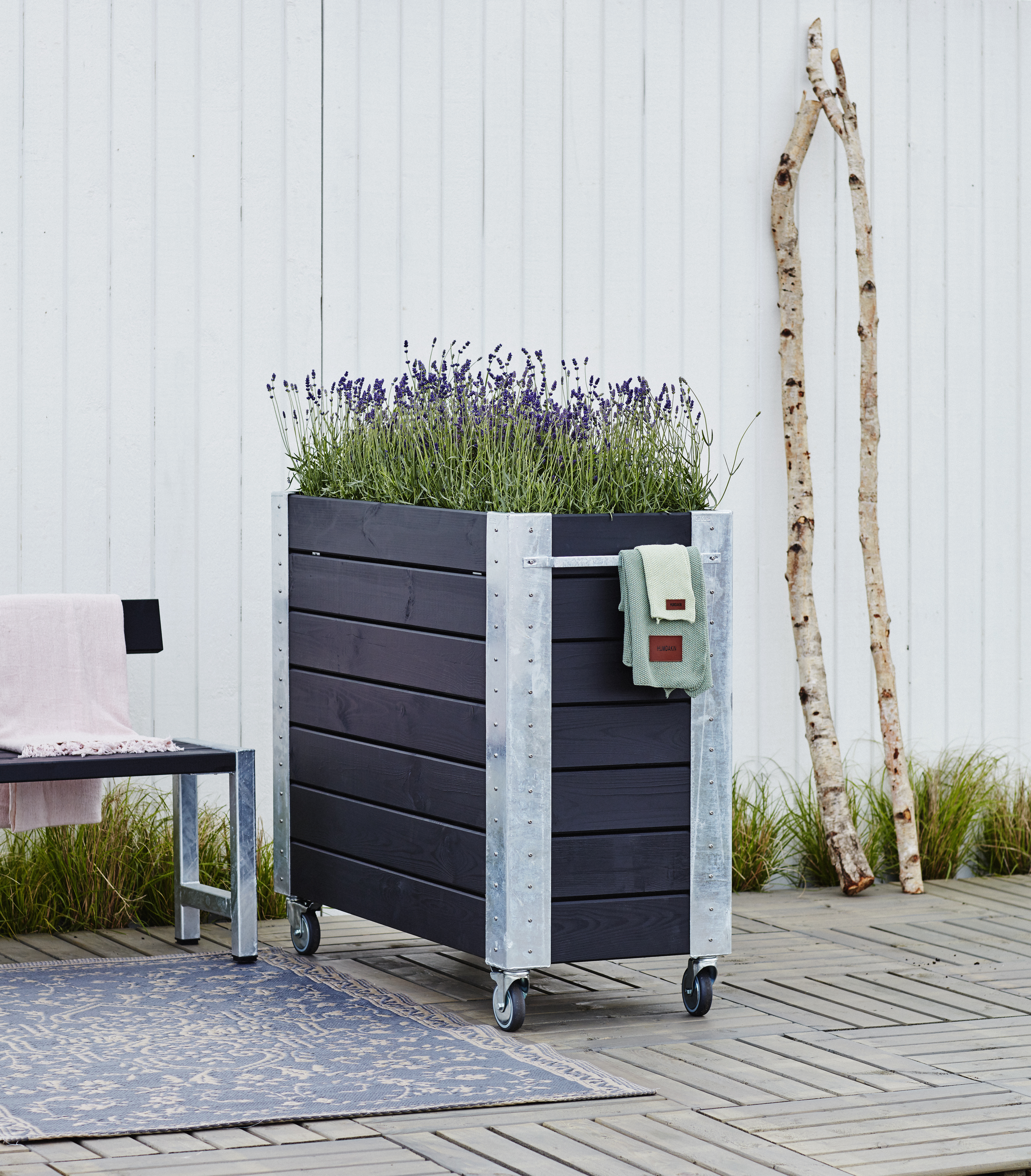 Cubic Blomsterkasse m/hjul - 50×120×95 cm - Sort