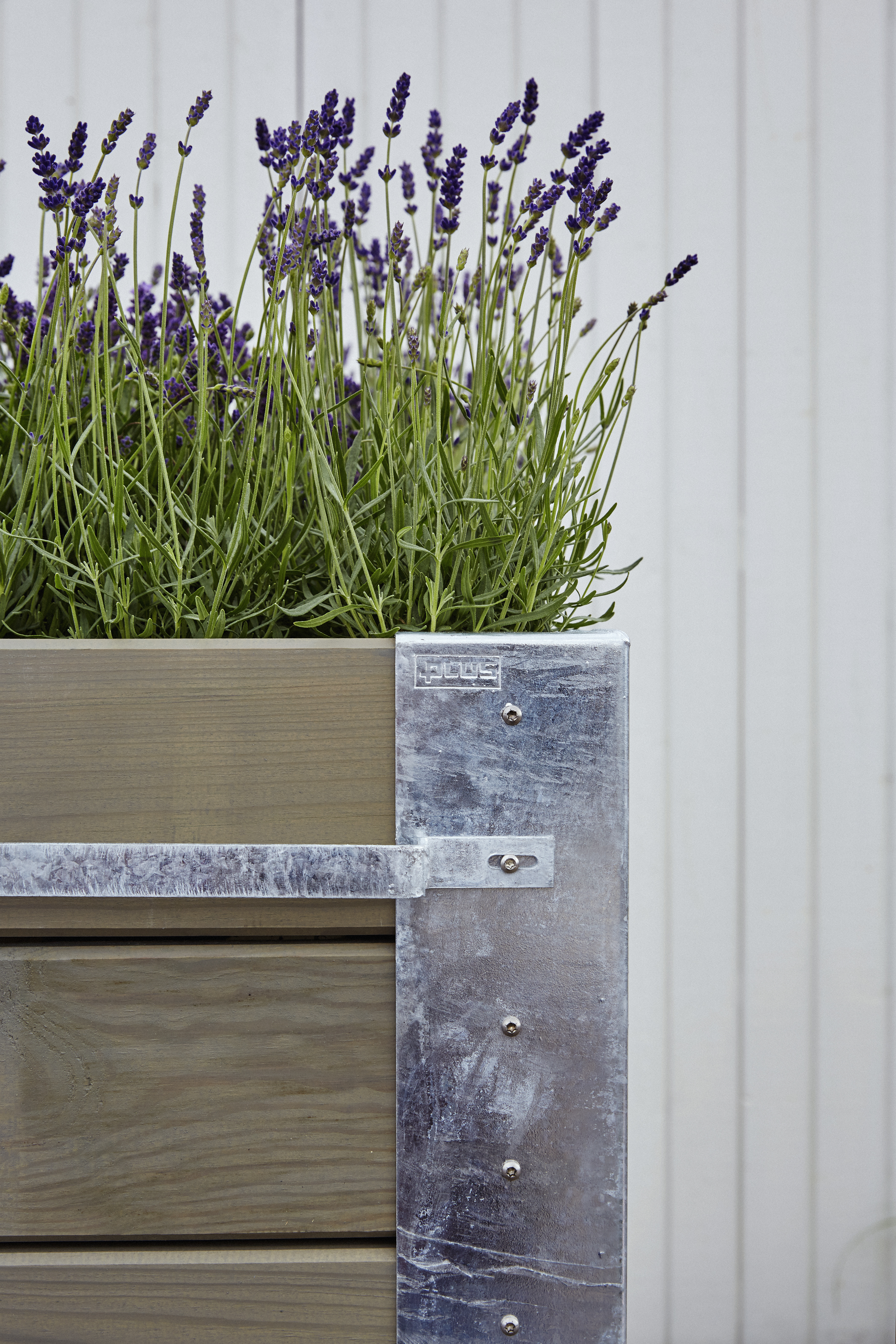 Cubic Blomsterkasse m/hjul - 120×95 cm - Gråbrun