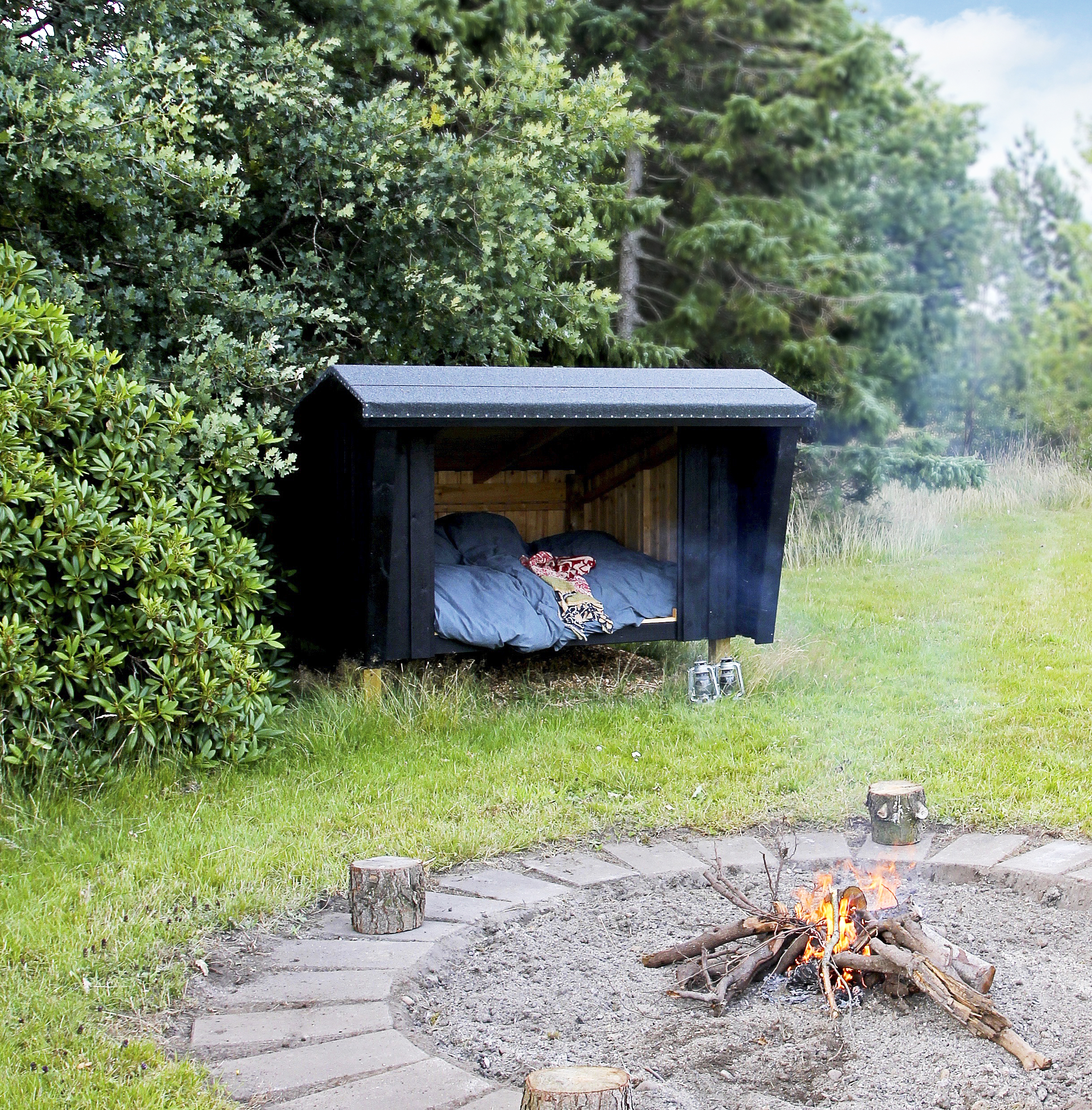 Shelter og bålsted