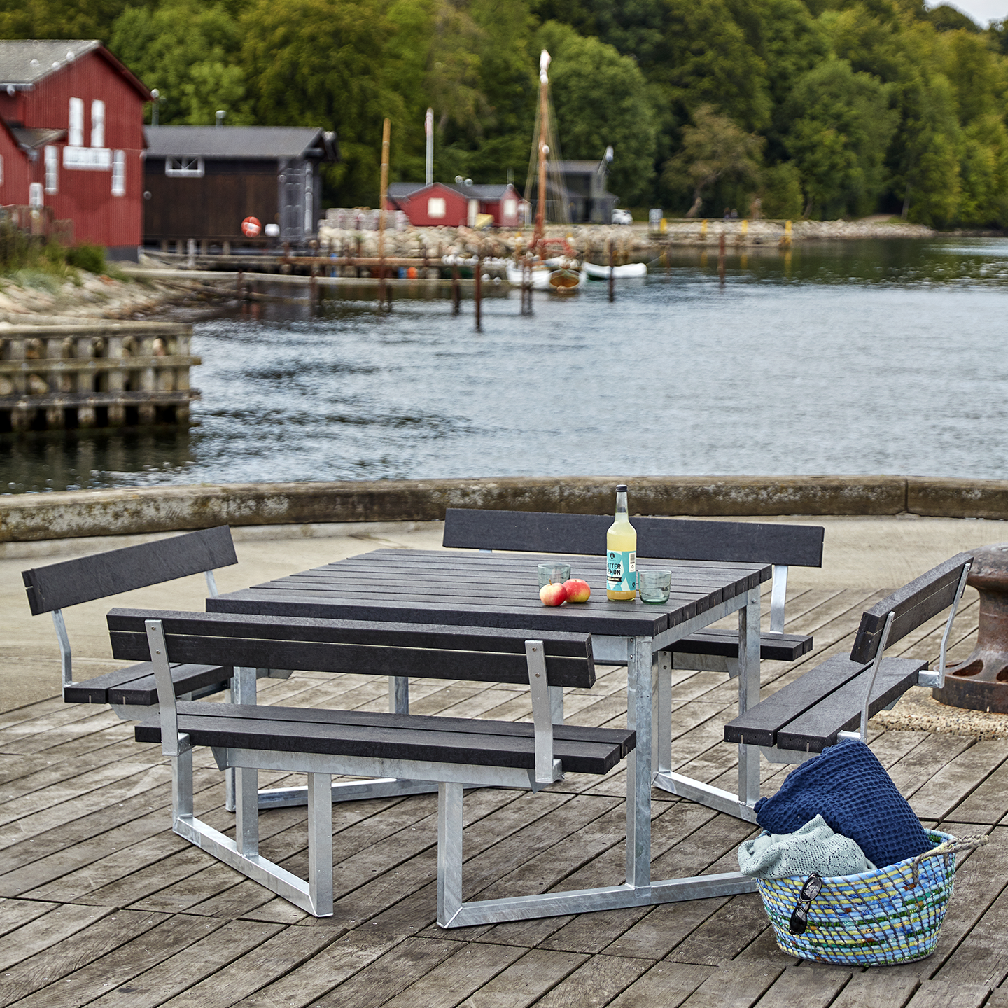 Twist Bord/Bænkesæt m/4 ryglæn - 227 cm - RePlast - Sort